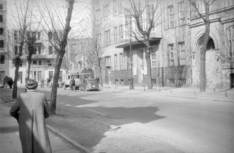 Budynek Kliniki Chorób Dziecięcych nr 1 po wojnie - stan przed przebudową, 1948 rok